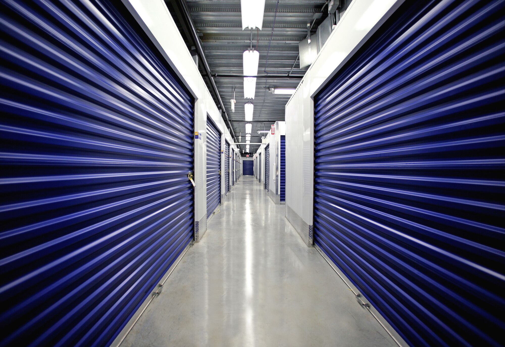 Количество складов. Селф сторадж. Склад self Storage. Self Storage фото. Storage facilities.